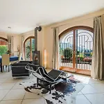 Casa Marina Feriehus *