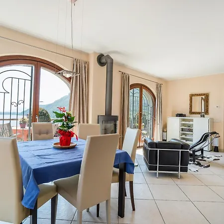 Casa Marina Nyaraló *